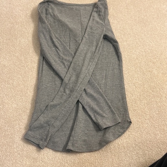 gray henley abercrombie & fitch - Picture 6 of 6